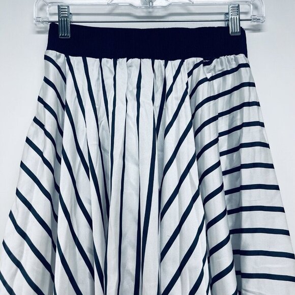 Zara Collection Skirts Size S Women’s Pleated Striped White/Black Pull On - Picture 2 of 9